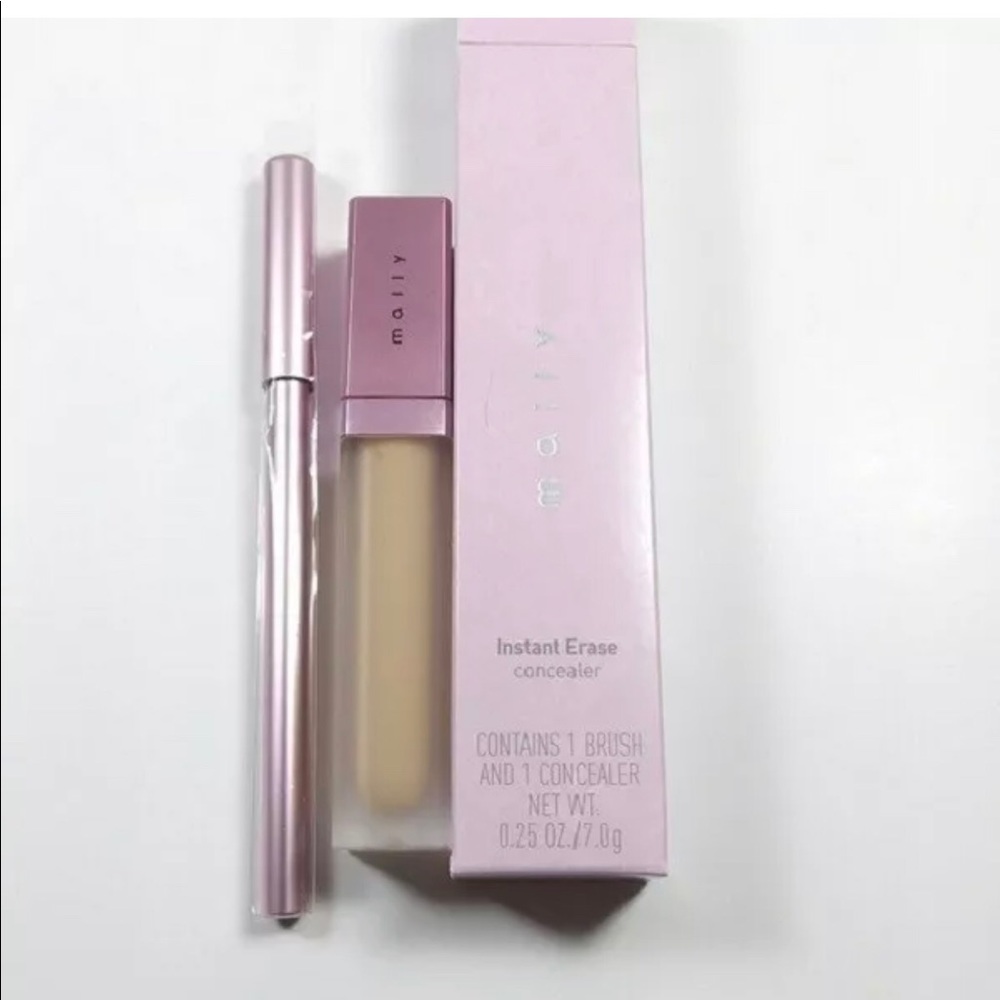 Mally Instant Erase Concealer With Brush - Medium
